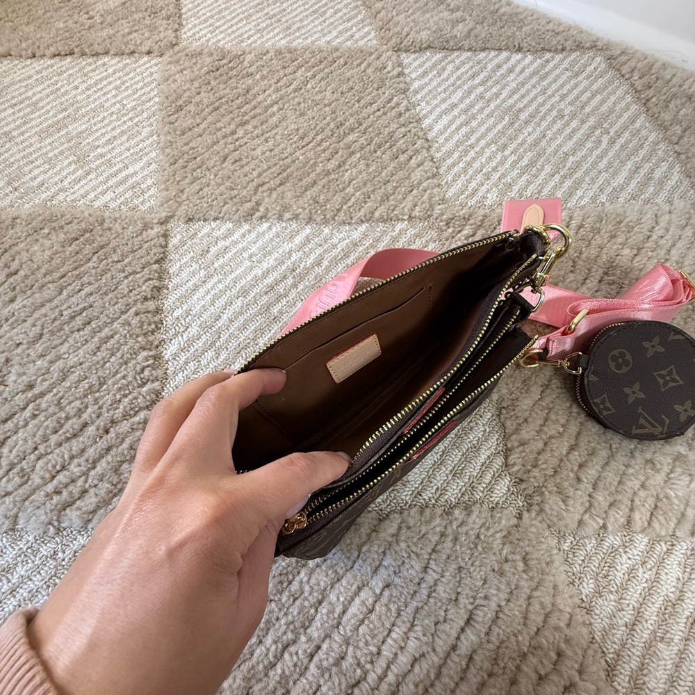 Cross Body - Picture 3 of 15